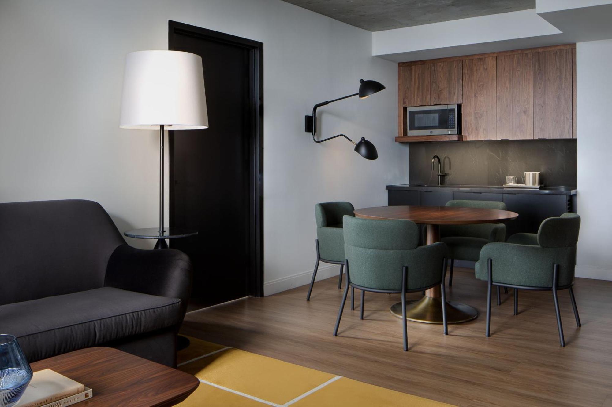 Le Meridien Salt Downtown Hotel 4*